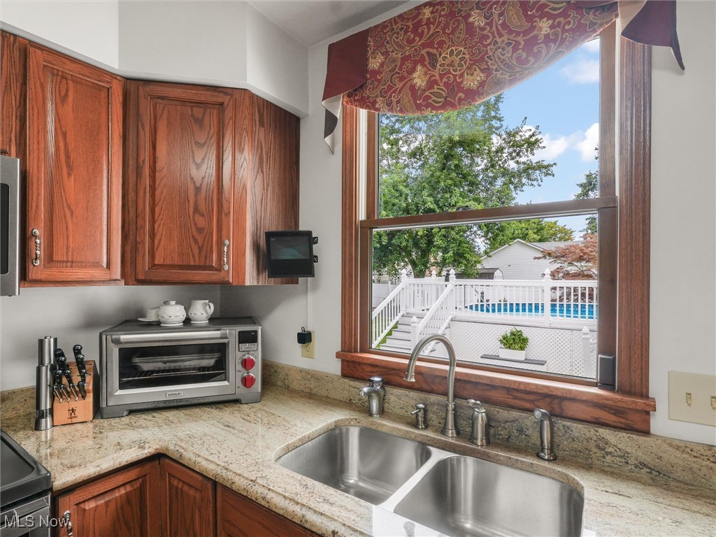 4071 Briarwood Court, Ashtabula, Ohio image 10