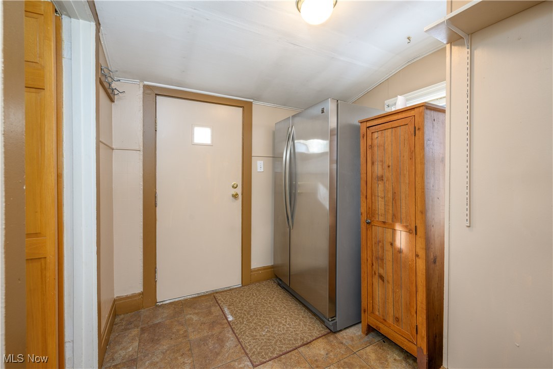 Akron, Ohio 44314, United States, 2 Bedrooms Bedrooms, ,1 BathroomBathrooms,Residential,Pending,10524