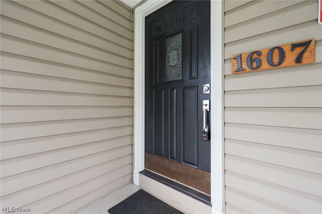 1607 Doaks Lane