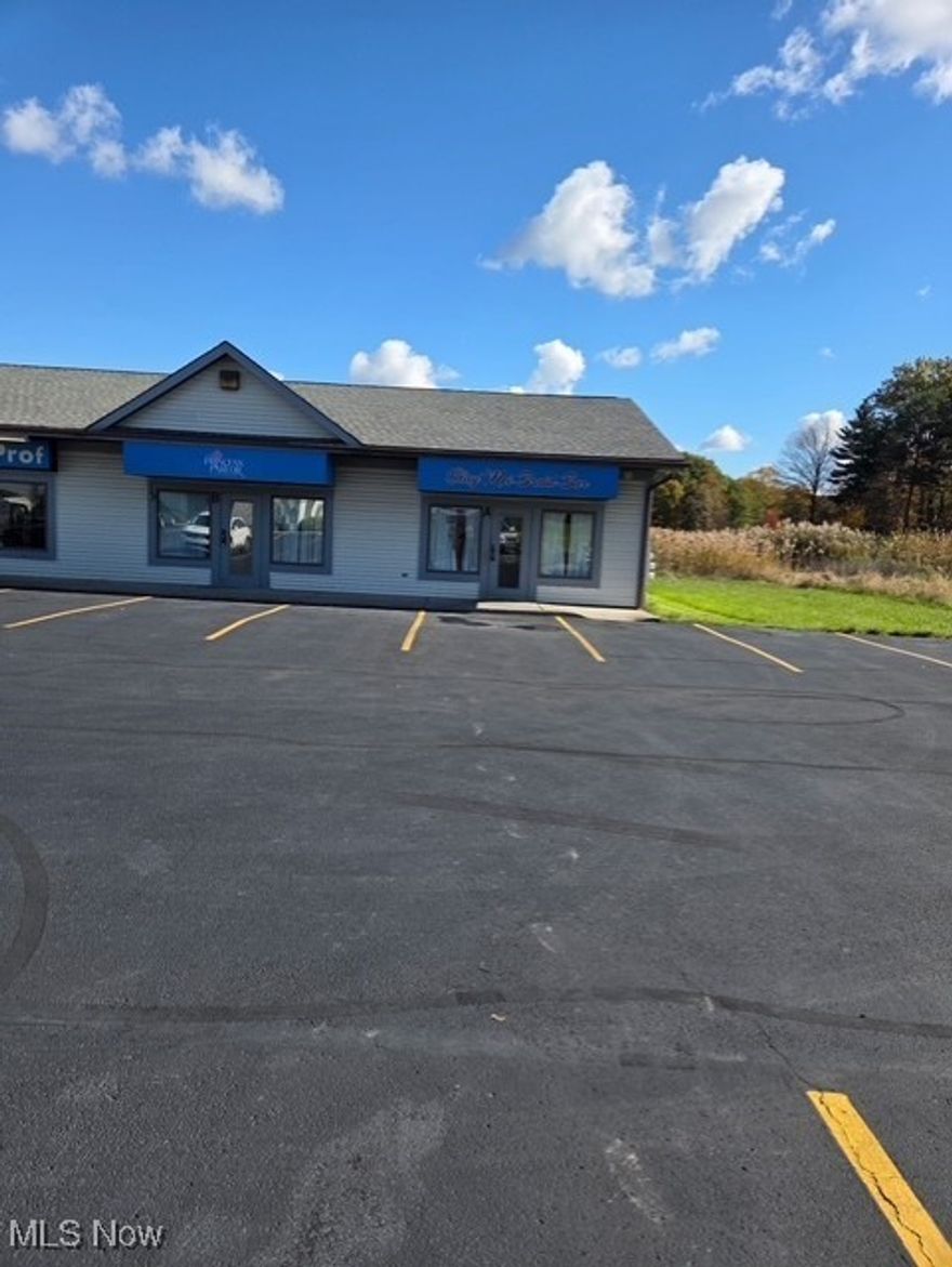 Office Space or Salon for Lease – 800 Sq. Ft.
Bright, versatile office space available for lease at $800/month plus utilities.

Front Area: Spacious 20' x 20' reception or workspace with 4 parlor stations

Private Offices: Two rooms measuring 11' x 10' and 10' x 6'.

Back Room: 11' x 16' area with a half bath and rear entrance.

Ideal for a small business, professional office, or studio.