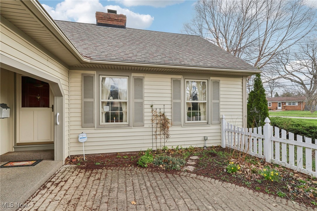 7478 Carole Drive, Mentor, Ohio image 3
