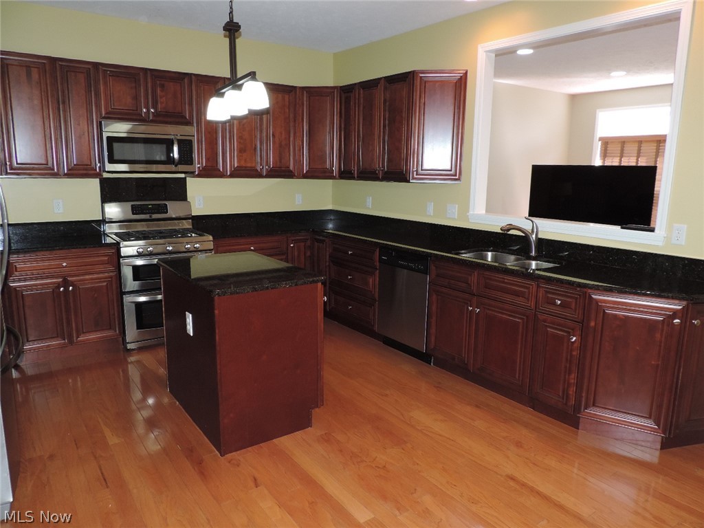 Vista Lago Condo - Residential