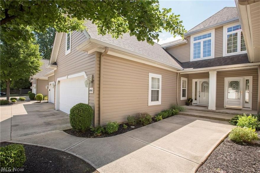 Enjoy the care free Condo at Vista Lago! This  Townhouse that has 3 Bedroom, 2 Full Baths and 2 Half Baths * This home has wooded views off the Living Room.*  Open floor plan with foyer leading into Living Room with a grand fireplace * Eat in Kitchen with granite counter tops and Stainless Steel Appliances*  Office Foyer * Hardwood floors in foyer, office, kitchen and living room * Beautiful Master Bedroom with master Bath and Walk in Closet* Bonus Loft area next to Master Bedroom * Recreation room / play room with bathroom in the basement * Laundry Room is on 1st floor *