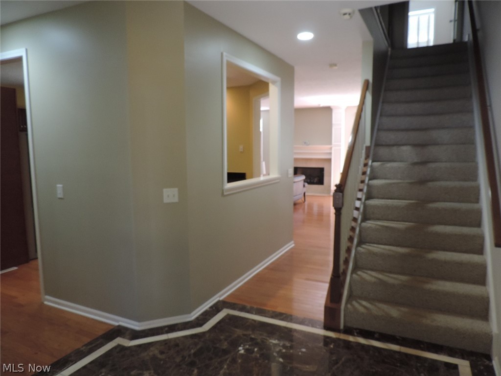 Vista Lago Condo - Residential