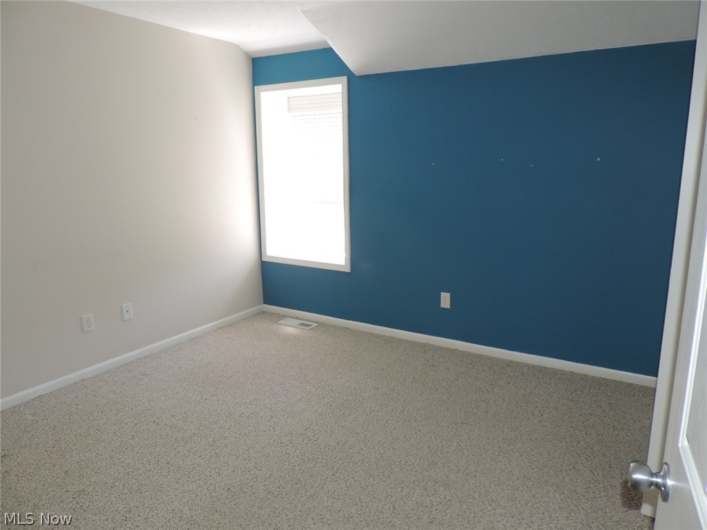 Vista Lago Condo - Residential