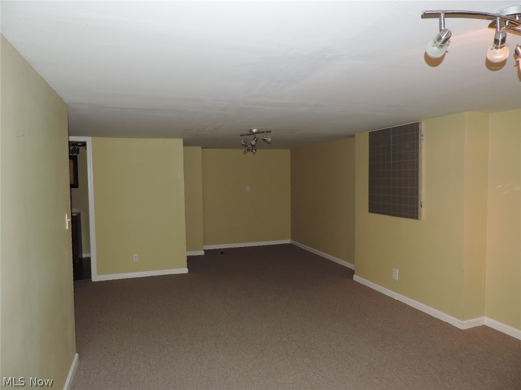 Vista Lago Condo - Residential