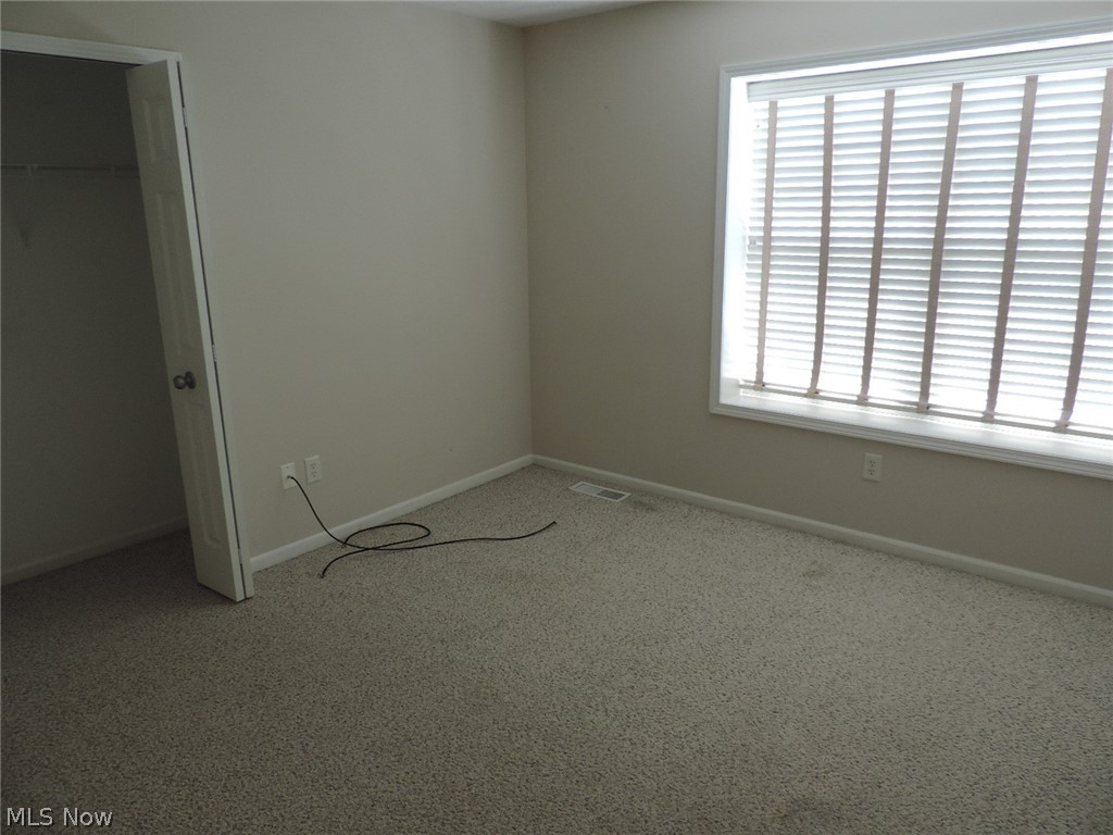 Vista Lago Condo - Residential