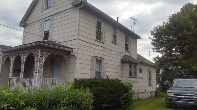 Easy investment for $20,000! Both apartments occupied. 80% efficient furnace. Lower apartment is 2/3 bedrooms and Upper is 2 bedrooms.