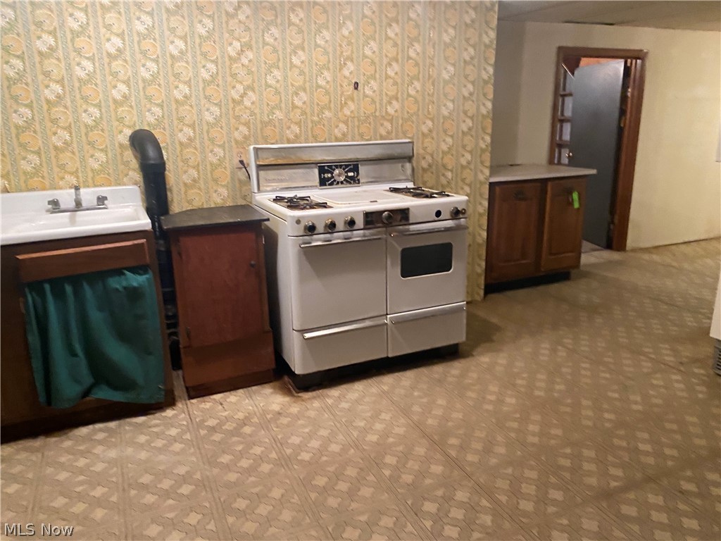 Aetna Construction Co Inc - Residential