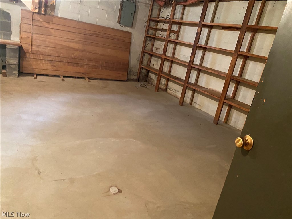 Aetna Construction Co Inc - Residential