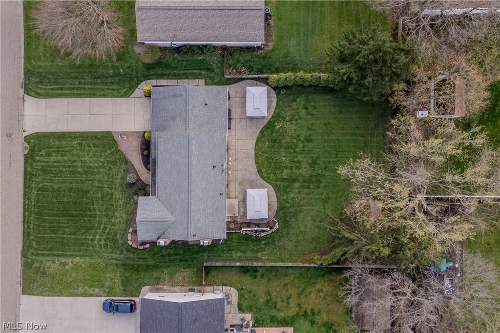 Photo of 2024 Burlington Road, Akron, OH 44313 (MLS # 5201125)