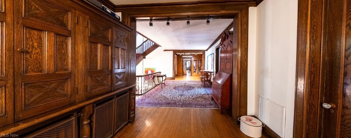 Bratenahl - Residential