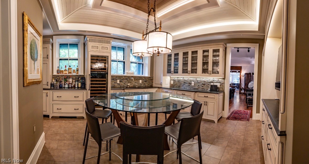 Bratenahl - Residential