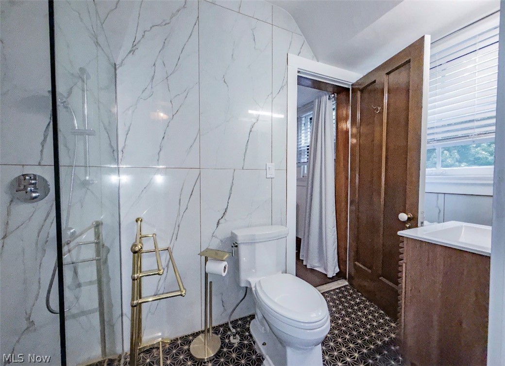 Bratenahl - Residential