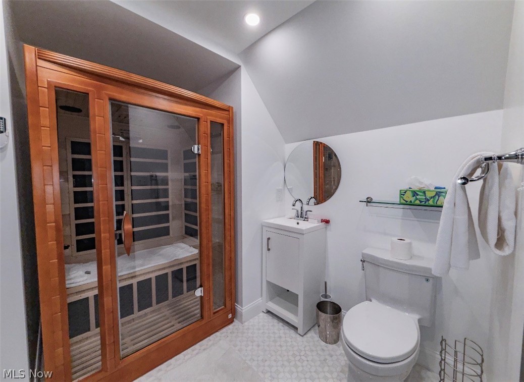 Bratenahl - Residential