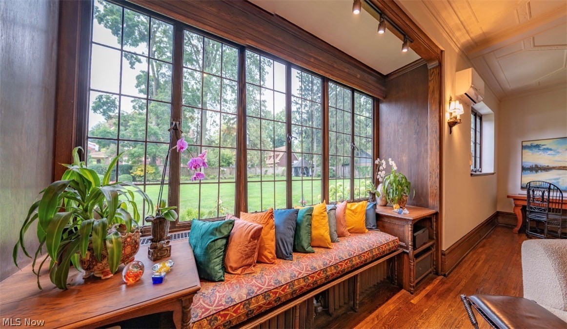 Bratenahl - Residential