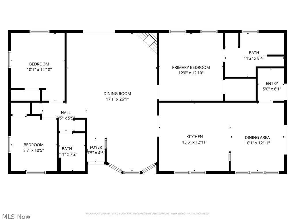 Main image without alt text