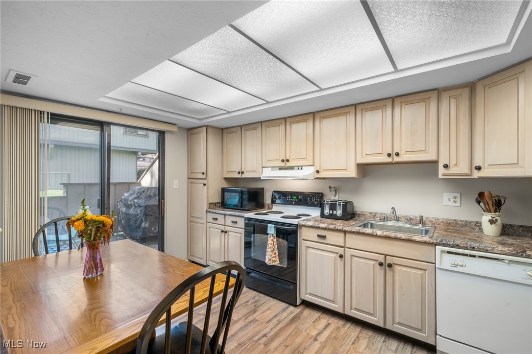 Harbour Light Condo - Residential