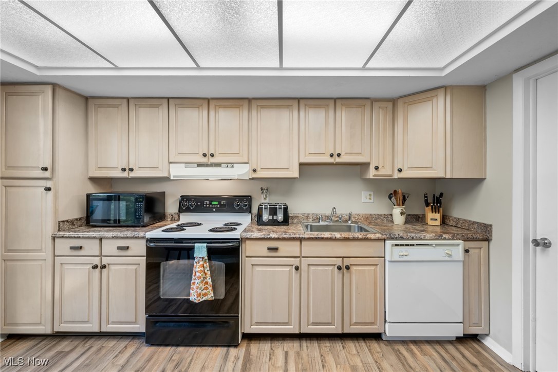 Harbour Light Condo - Residential