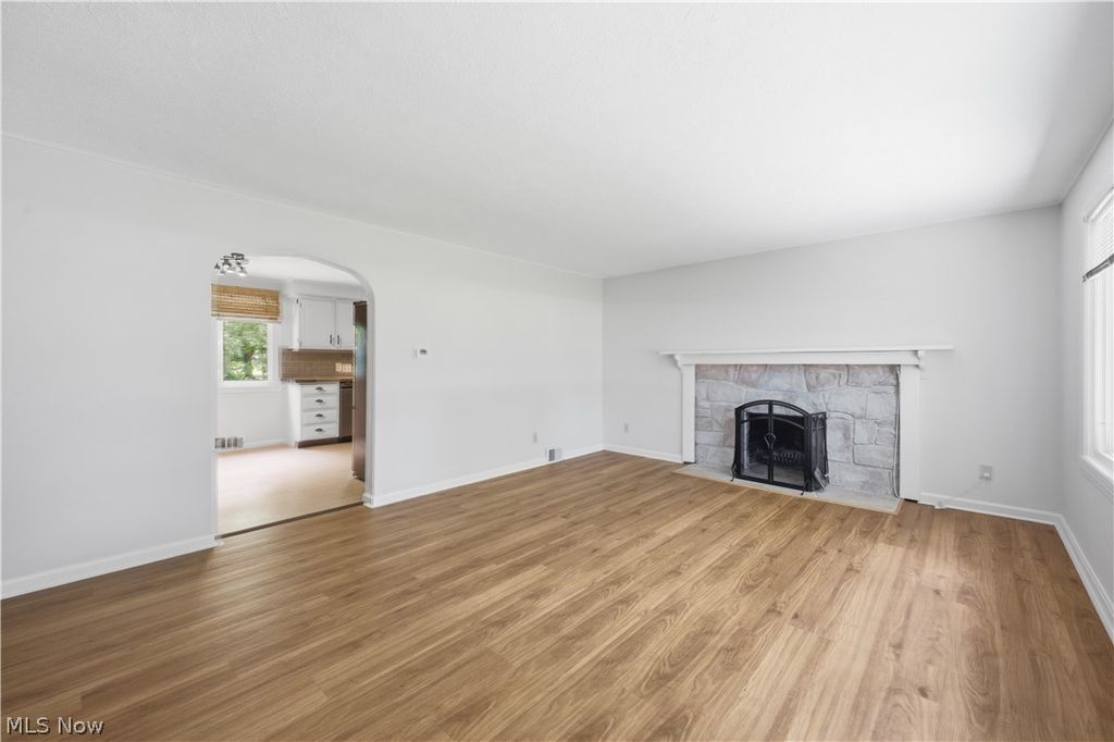 Photo of 8021 Middlesex Road, Mentor, OH 44060 (MLS # 5217278)