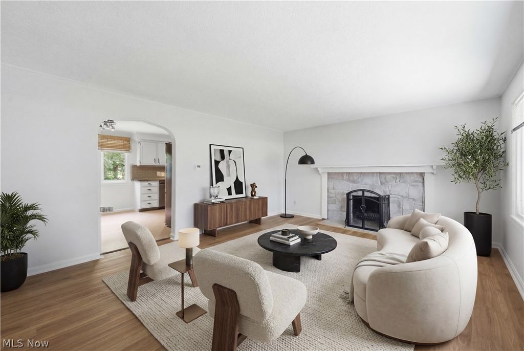 Photo of 8021 Middlesex Road, Mentor, OH 44060 (MLS # 5217278)