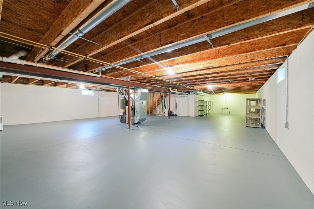 Woods/Windsor Pointe Ph I - Residential