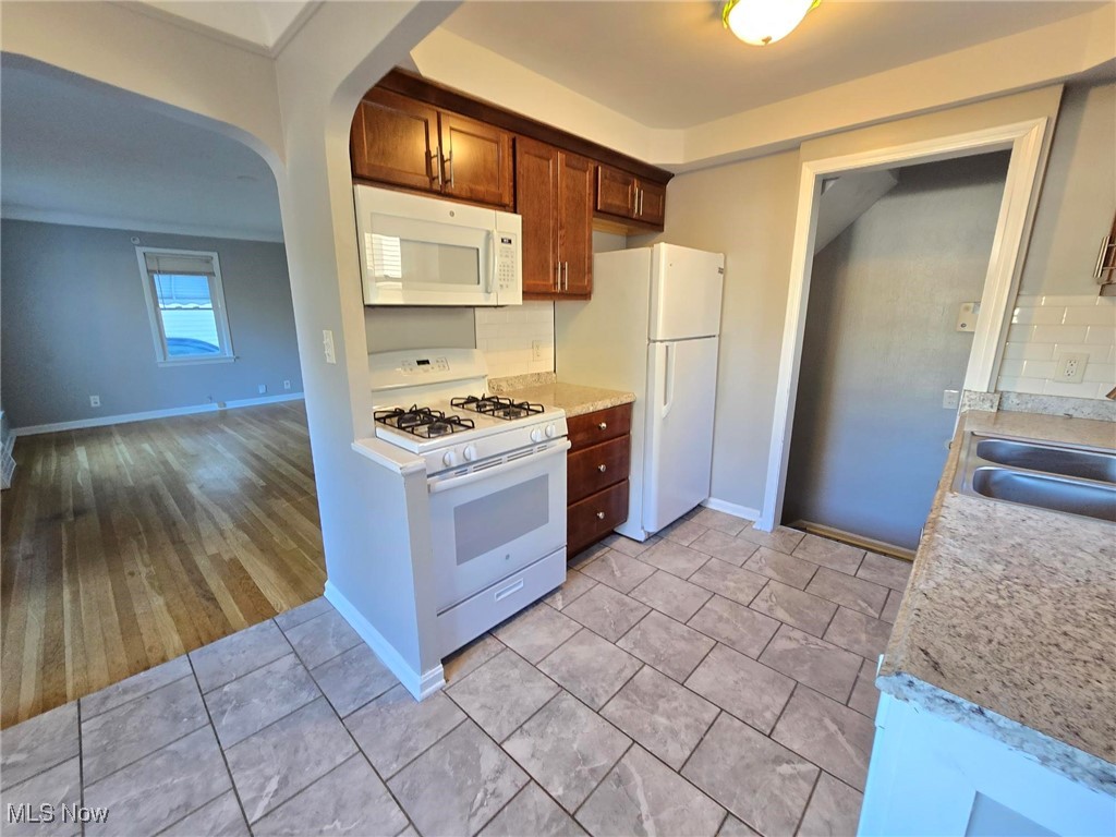 S L Gage Mayfield Park - Residential