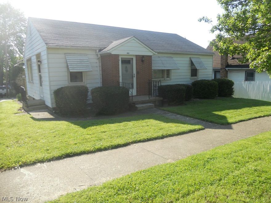 Ranch home on a city lot in the Village of Shreve. Home features 2 bedrooms / 1 bath, first floor laundry, and a living room with a woodburning fireplace.In a great location close to the school.