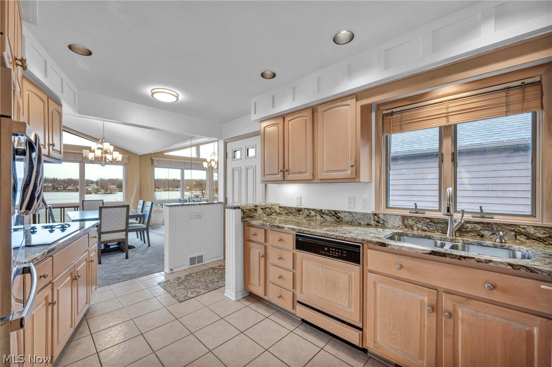 Maple Beach - Residential