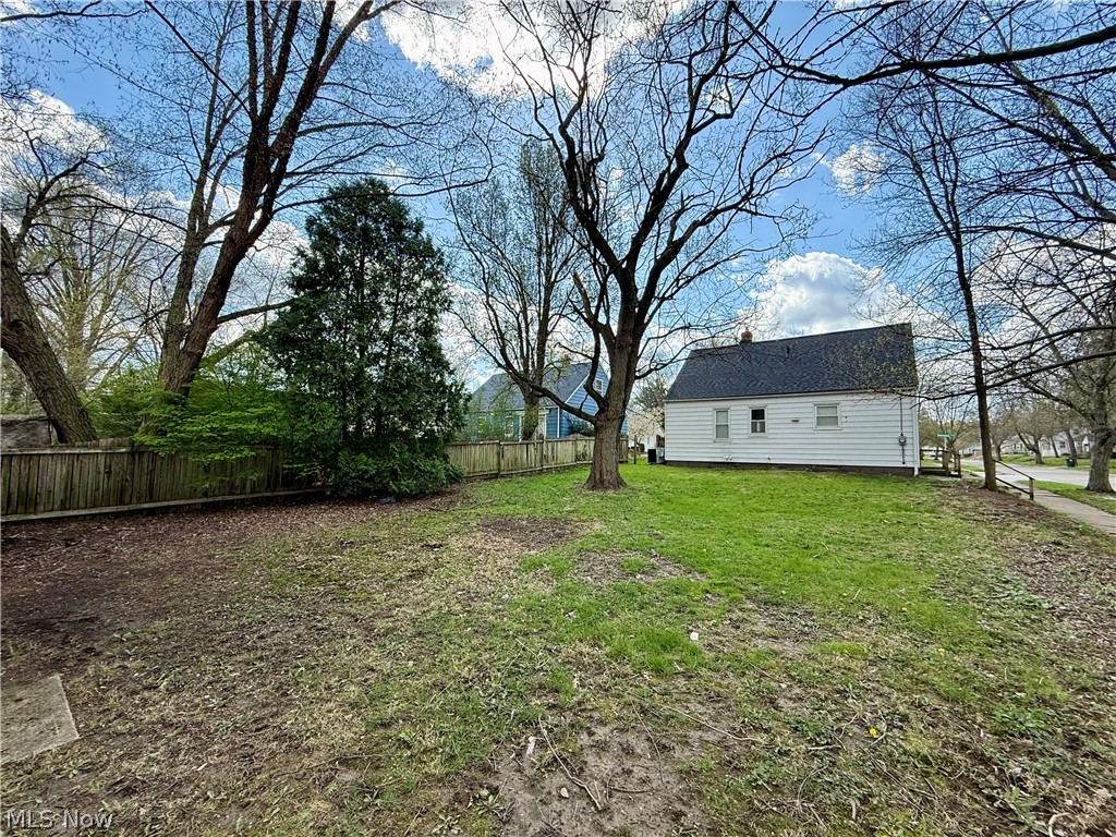 Eastland 03 - Residential Lease