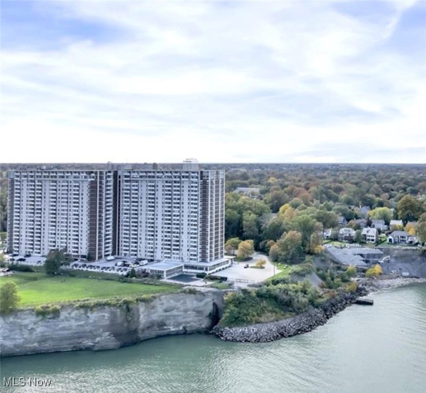 12900 Lake Avenue #1915, Lakewood, Ohio image 43