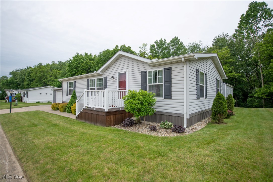 5725 Joleda Drive, Canton, Ohio image 3