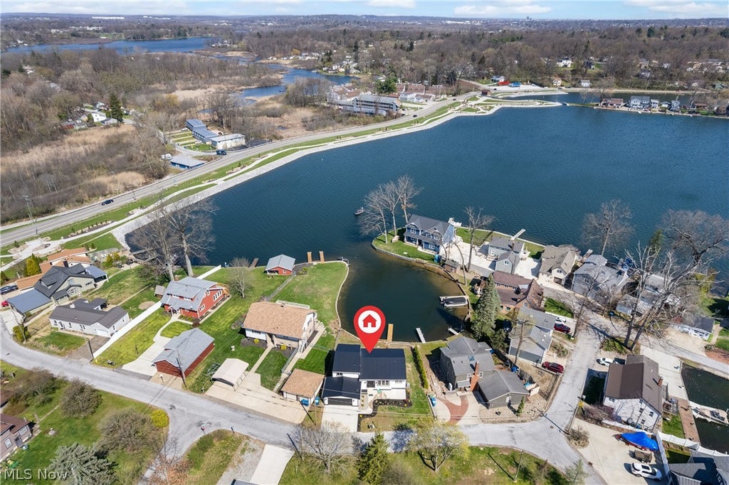 Photo of 253 Aqua Boulevard, Coventry, OH 44319 (MLS # 5218209)