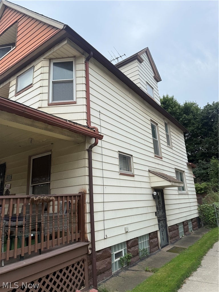 920 E 73rd Street