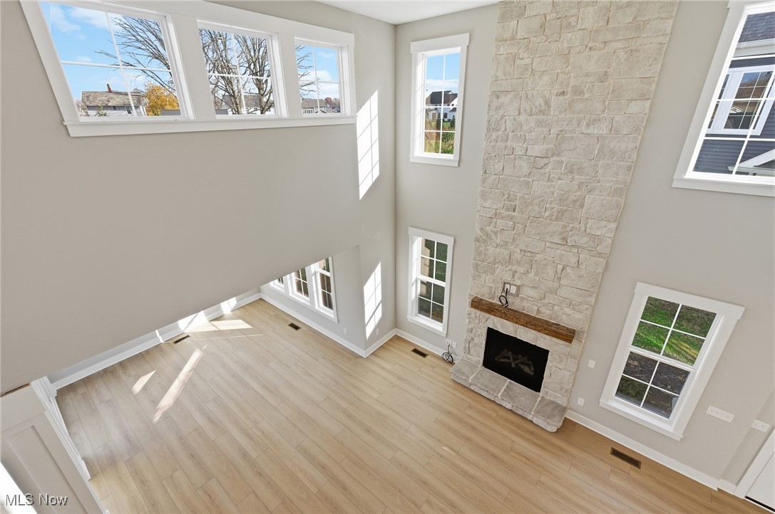 Port Side Condos Ph 1 - Residential