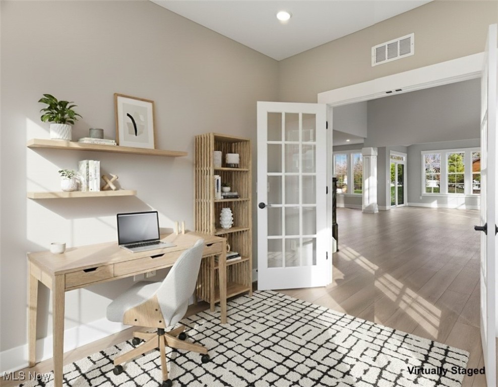 Port Side Condos Ph 1 - Residential