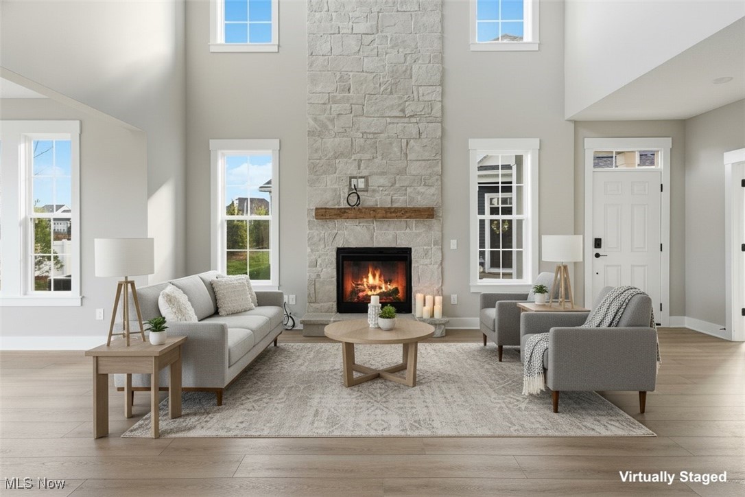 Port Side Condos Ph 1 - Residential