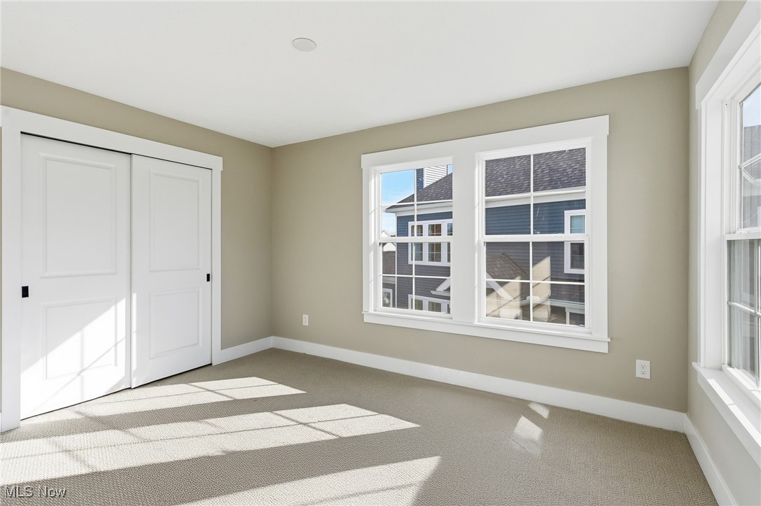 Port Side Condos Ph 1 - Residential