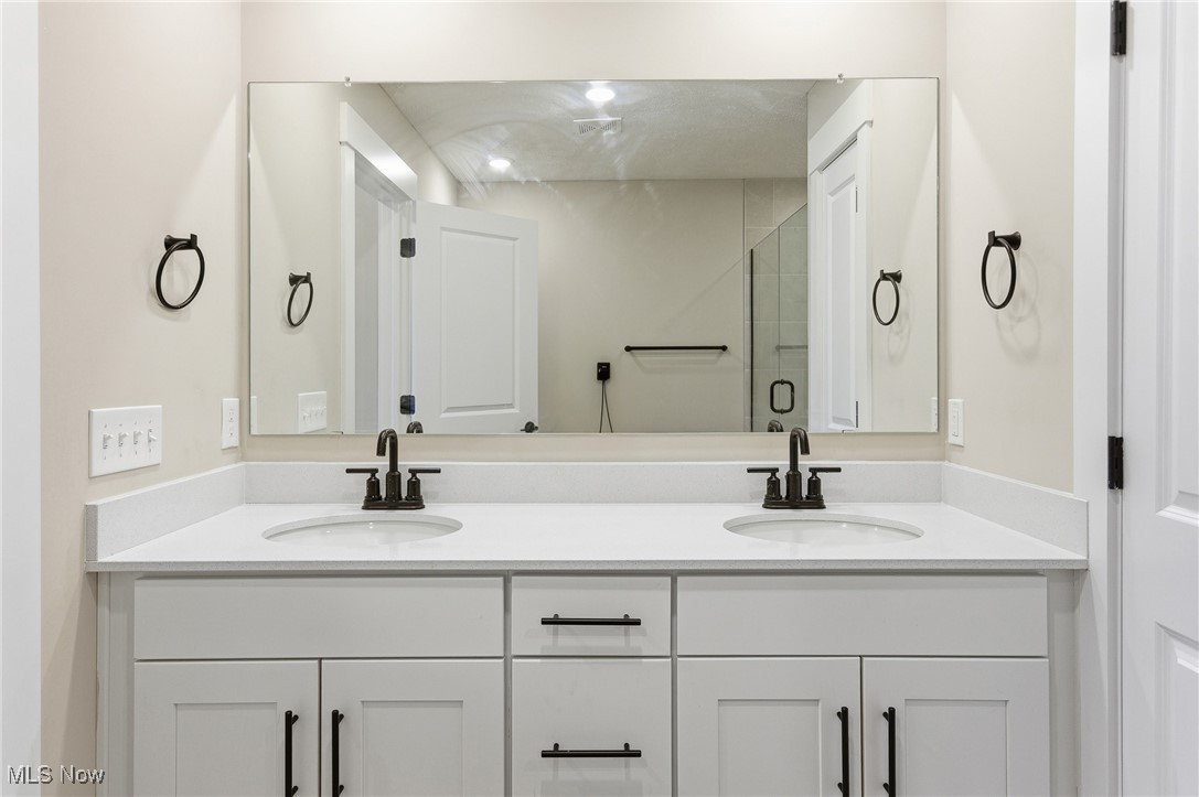 Port Side Condos Ph 1 - Residential