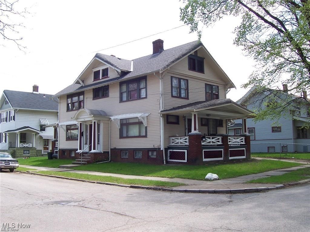 3211 W 82nd Street