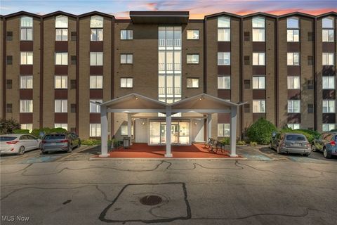 25735 Lorain Road Unit 105, North Olmsted, OH 44070 - #: 5060887