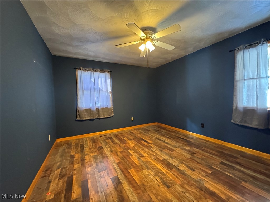 576 W 39th Street, Shadyside, Ohio image 6