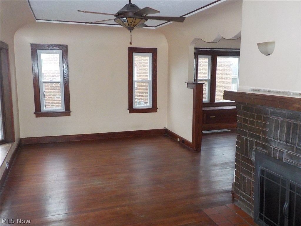 August Shermers Au Fait Sub - Residential