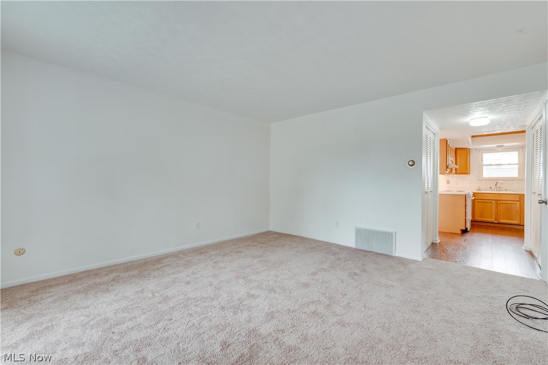 Country Club Twnhs North Condo - Residential