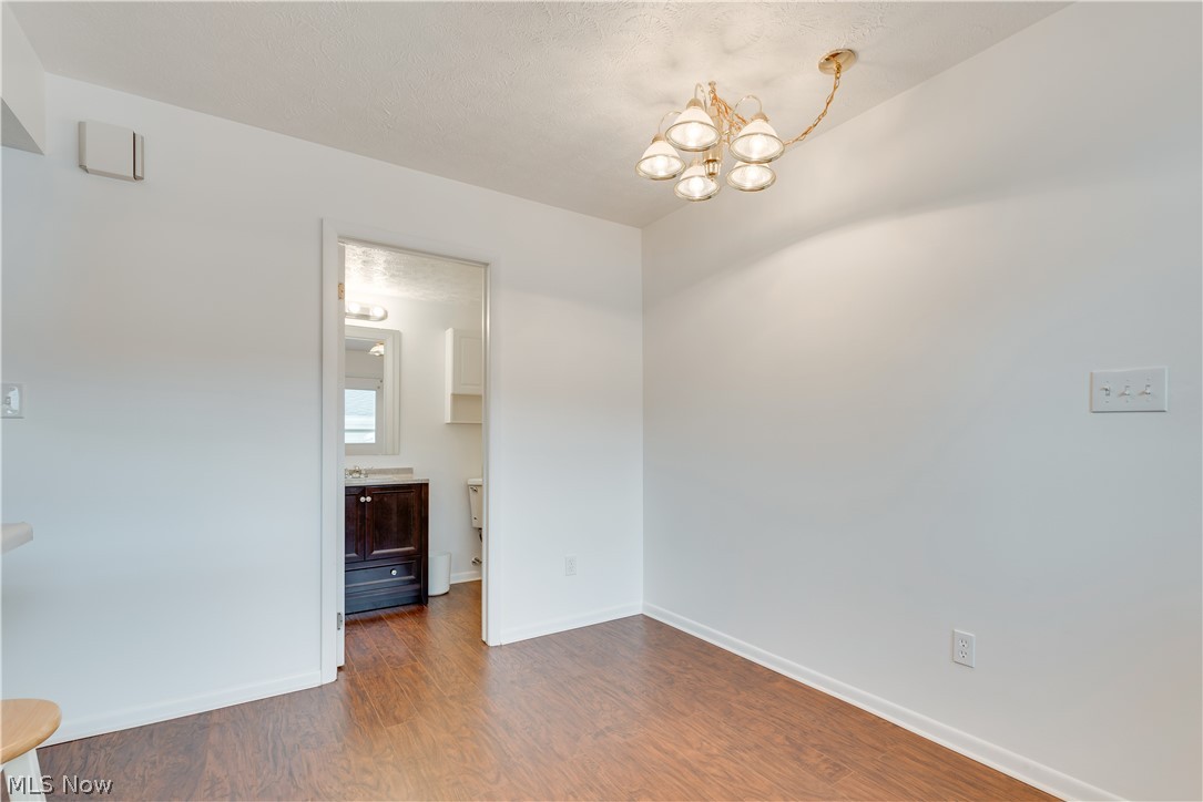 Country Club Twnhs North Condo - Residential