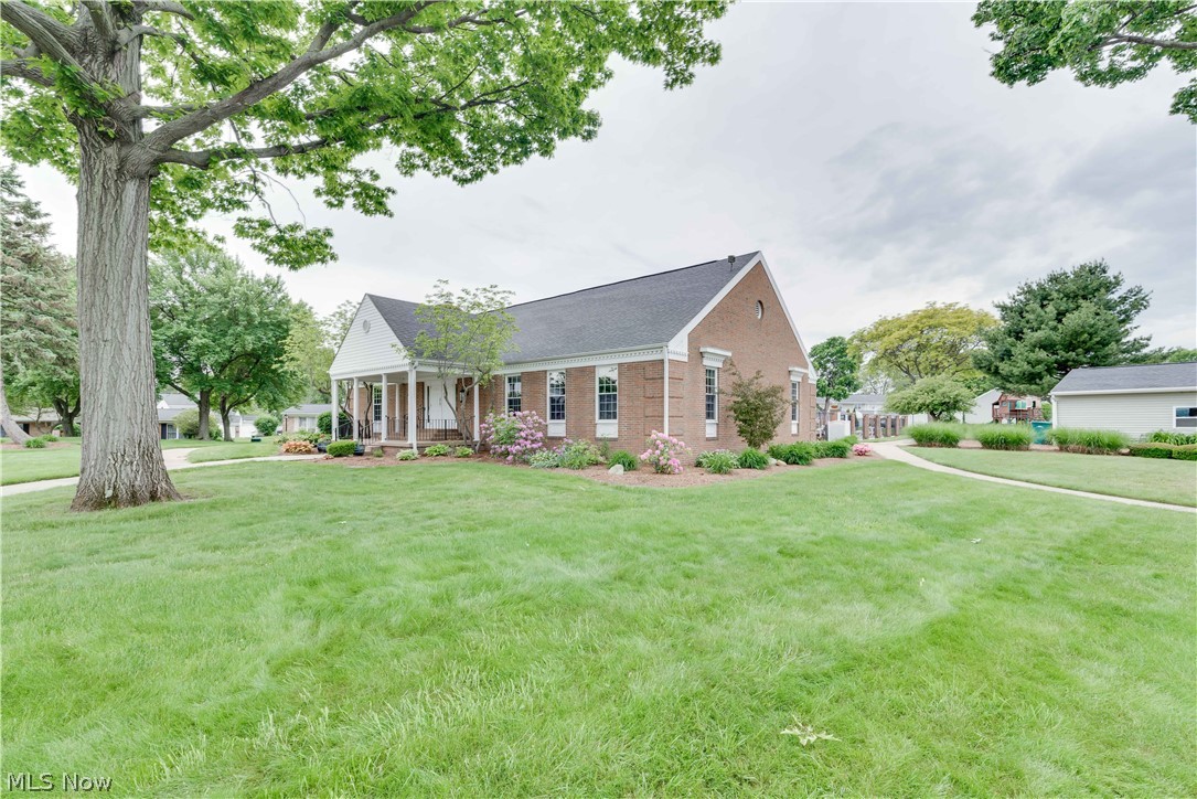 Country Club Twnhs North Condo - Residential