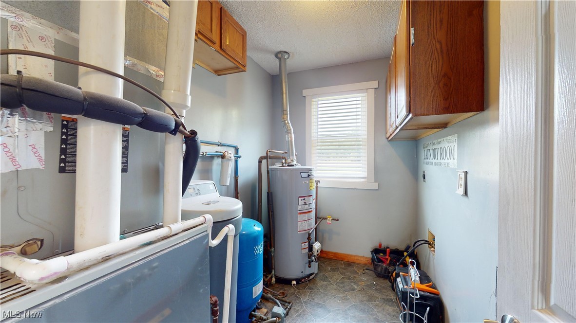 Akron, Ohio 44312, United States, 4 Bedrooms Bedrooms, ,2 BathroomsBathrooms,Residential,Contingent,93253