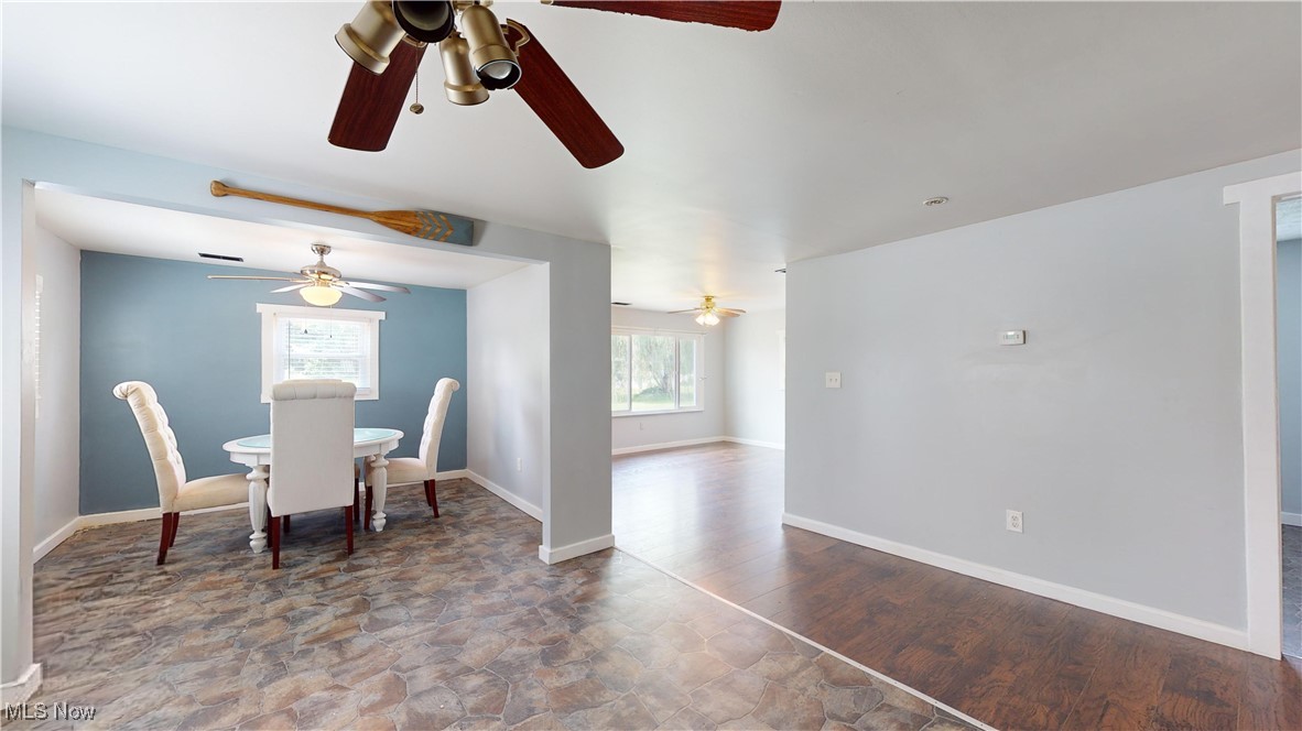 Akron, Ohio 44312, United States, 4 Bedrooms Bedrooms, ,2 BathroomsBathrooms,Residential,Contingent,93253