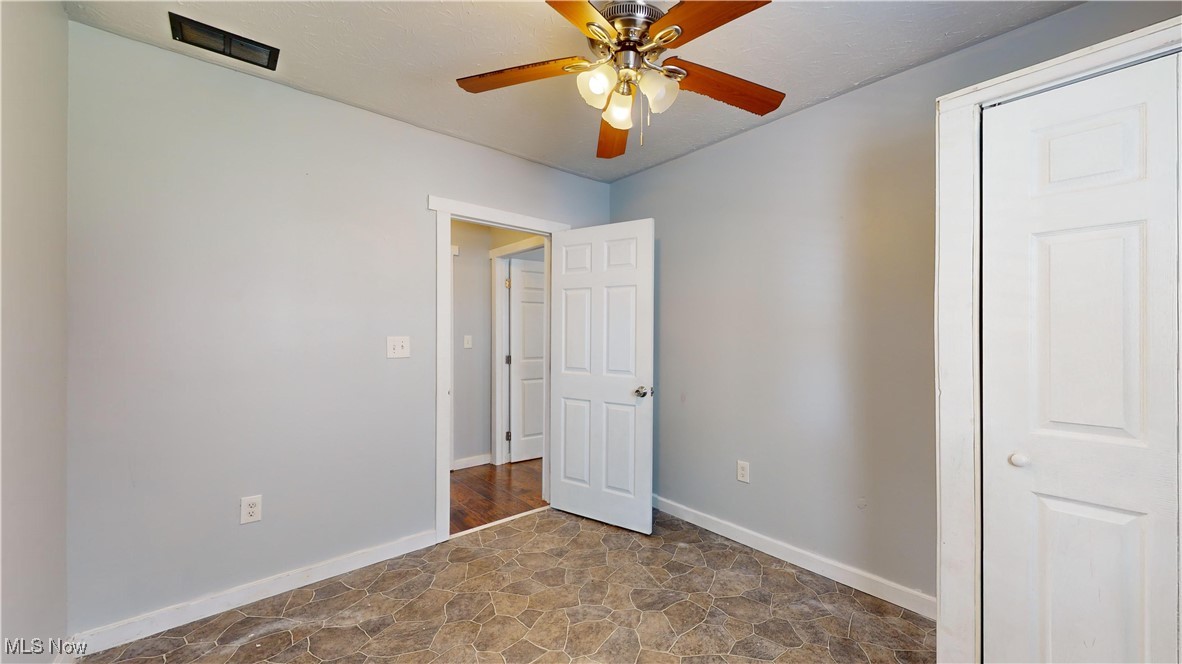 Akron, Ohio 44312, United States, 4 Bedrooms Bedrooms, ,2 BathroomsBathrooms,Residential,Contingent,93253