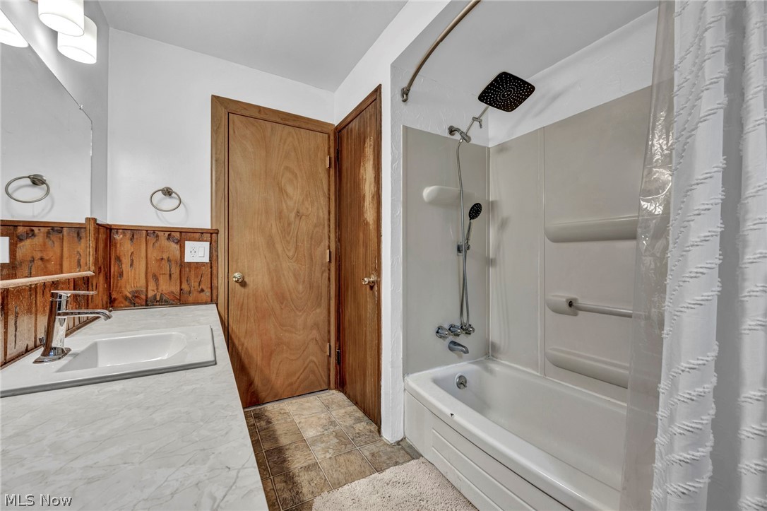 Rispo Realty Cos - Residential